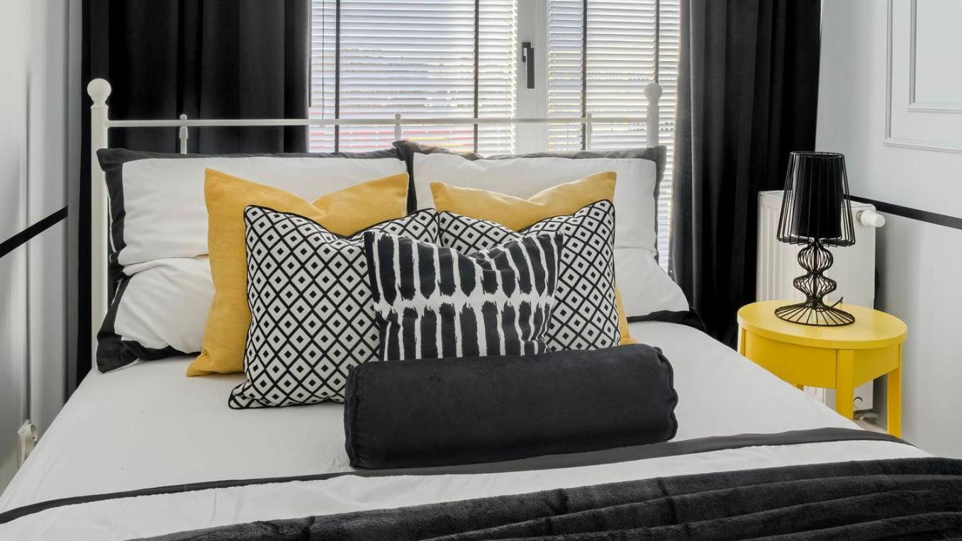 Apartment Sweet